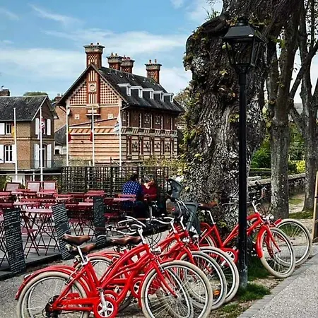 別荘 Chez Catherine & Ludovic Friville-Escarbotin